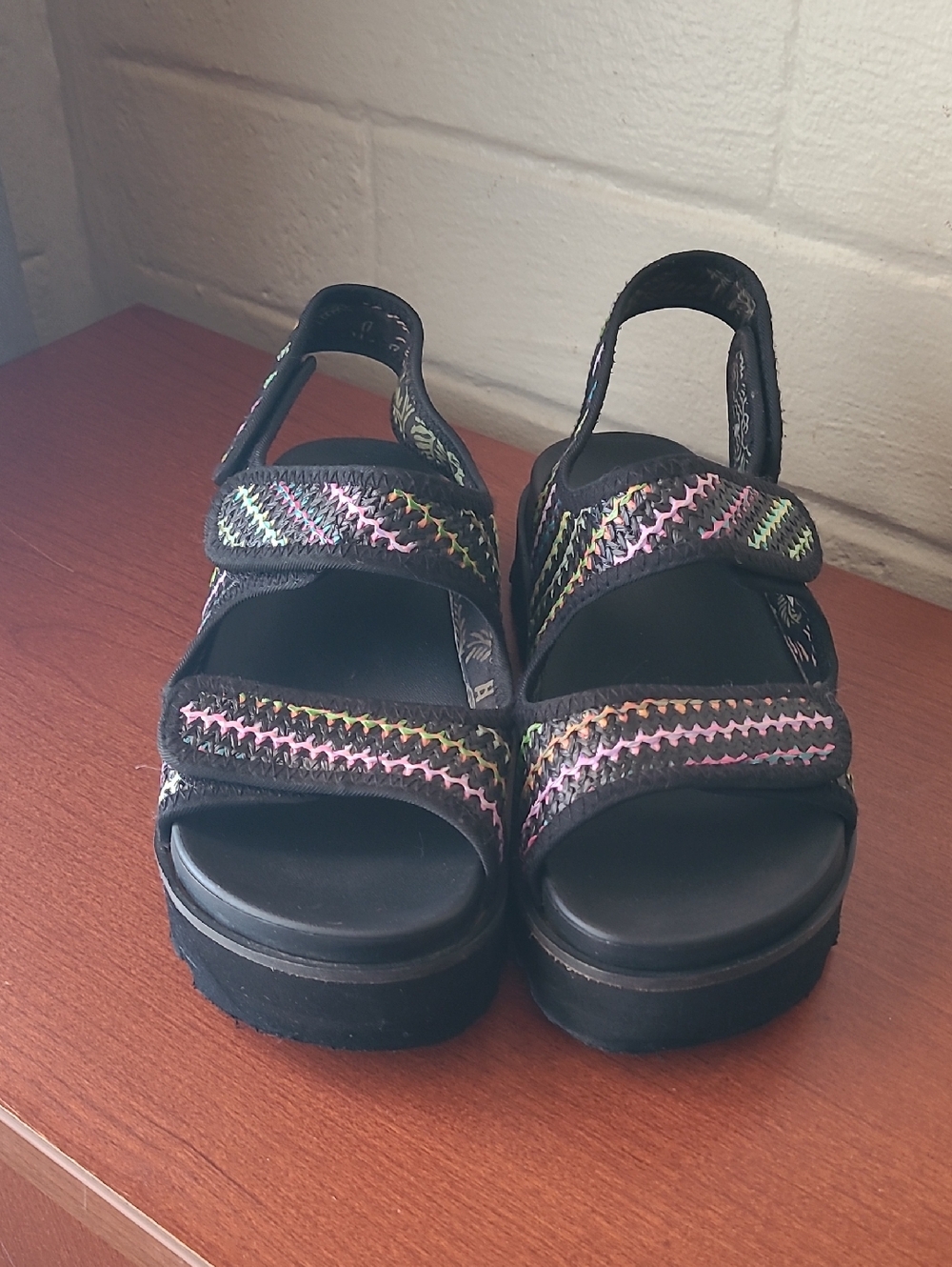 Rocket Dog Women's Black Platform Sandals with Multicolor Stitching